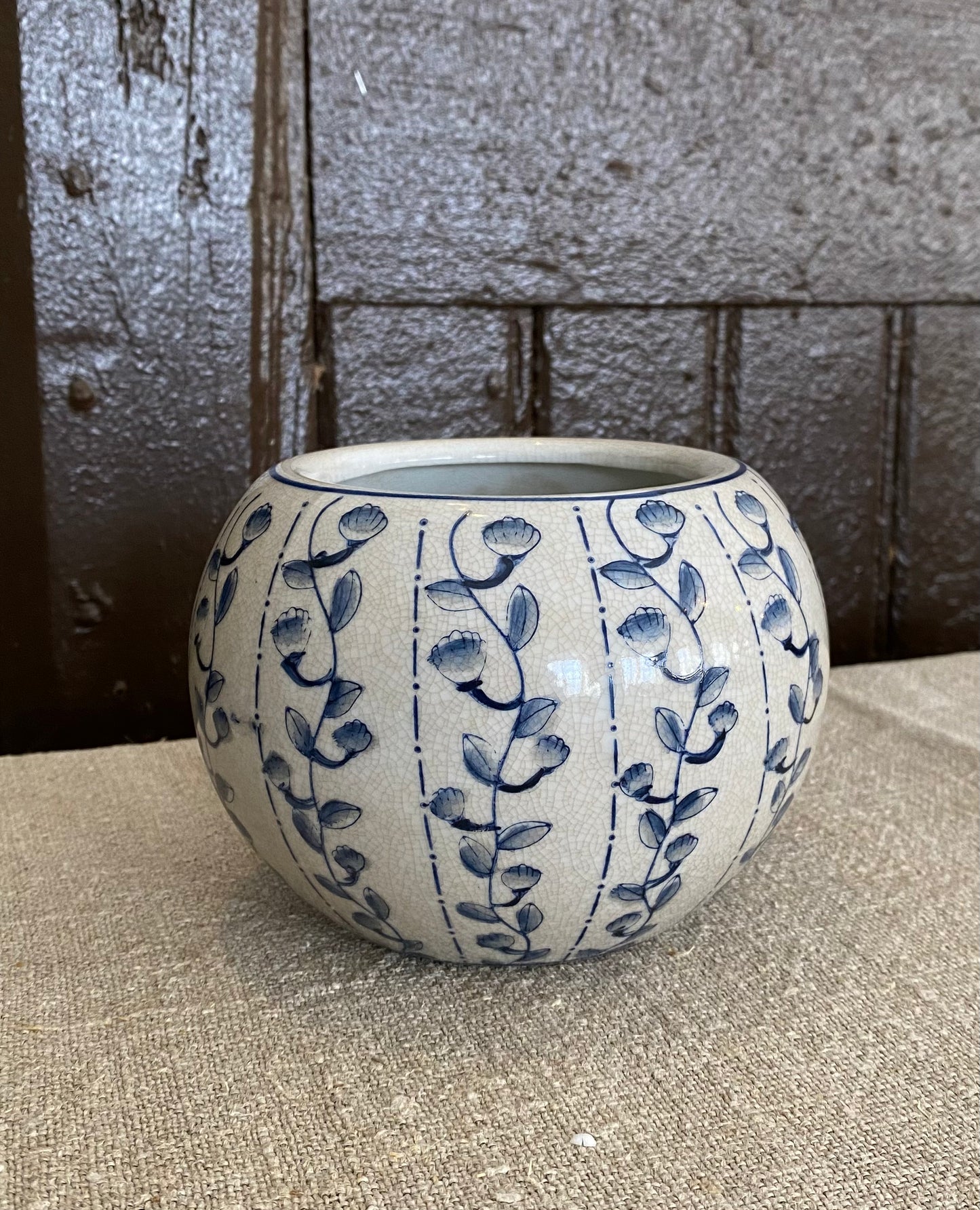 Rund kruka, blå blad